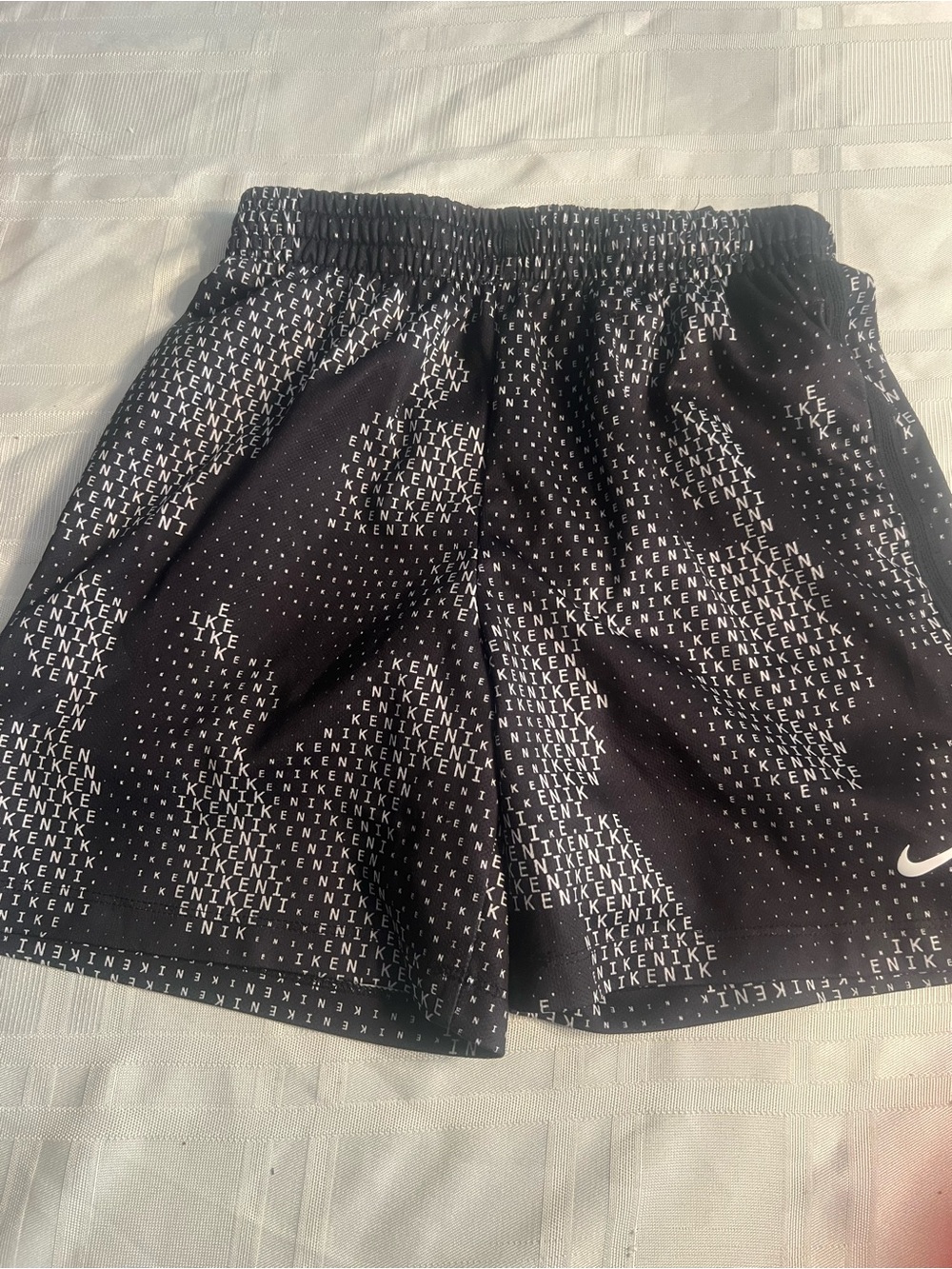 Nike dri fit shorts size medium